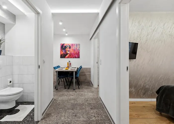 Sky9 District 6 Apartamento *
