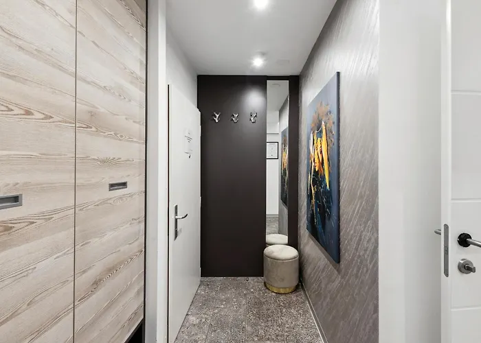 Apartamento Sky9 District 6 *
